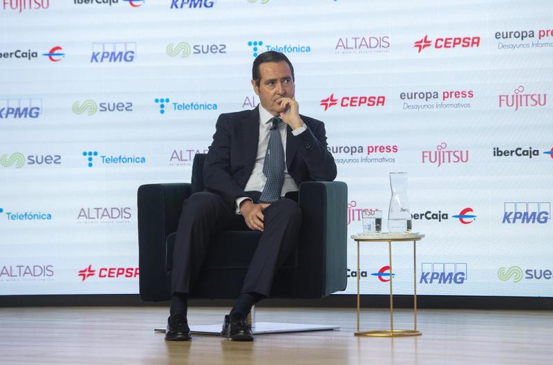Garamendi se alinea con Maroto: «La peor imagen la damos los españoles»