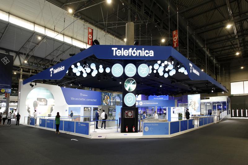 Telefónica renueva su alianza con el banco de desarrollo de América Latina (CAF)