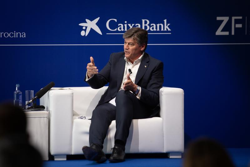 Las cotizadas no financieras triplican el plazo legal para el pago de facturas