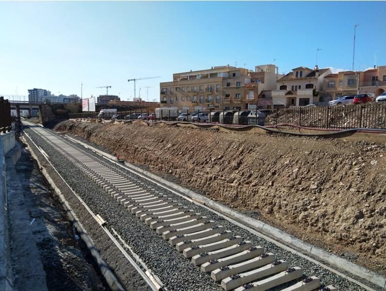 Adif licita la renovación de las placas de asiento para traviesas por 3,81 millones de euros