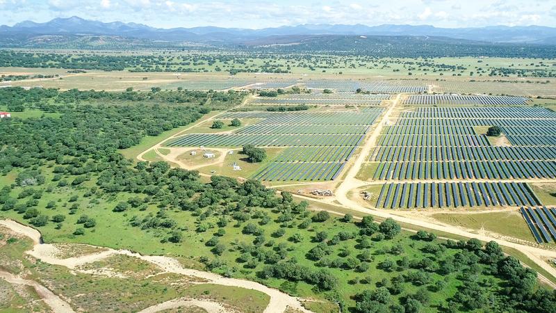 Repsol inicia la producción de electricidad en ‘Valdesolar’