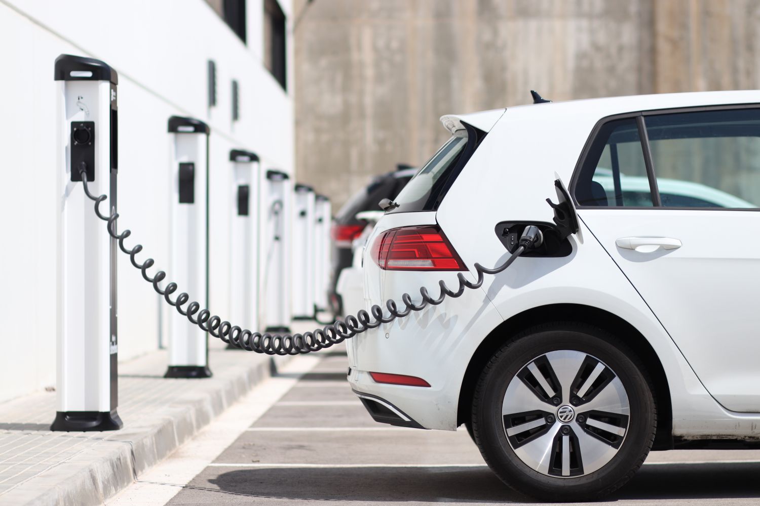 El Perte, la última opción para que las empresas automovilísticas no se vayan de España
