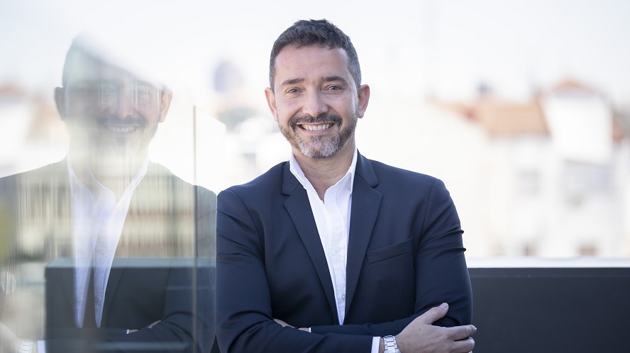 Raúl Palomo: «El Hard Rock Hotel Madrid no tiene clientes, tiene fans»