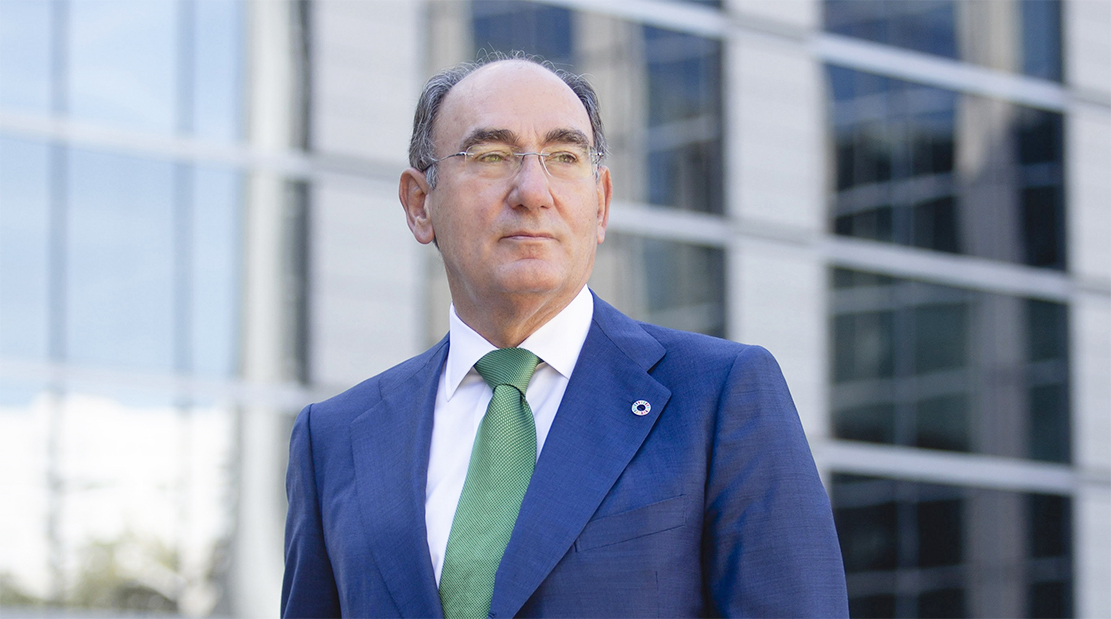 Iberdrola se compromete a no subir precios si el Gobierno retira la ‘tasa’ a las renovables