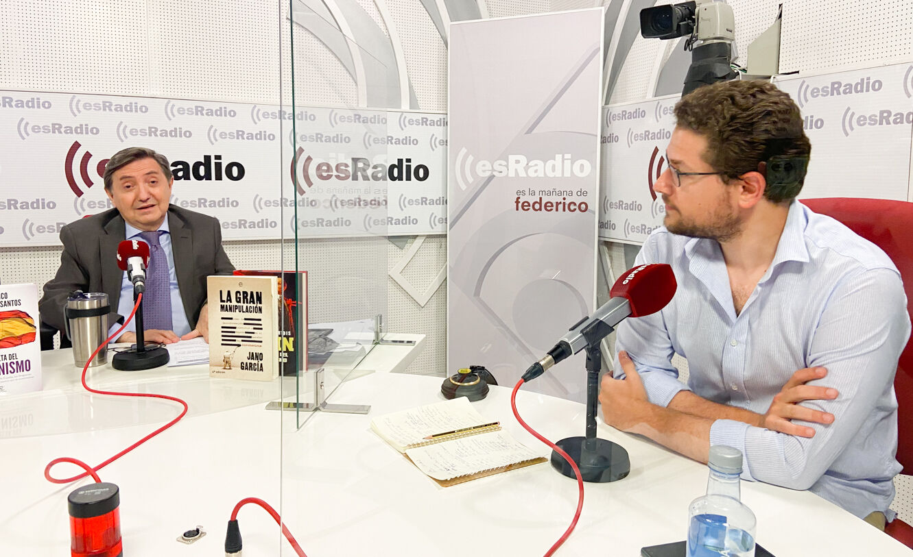 Jiménez Losantos renueva su tertulia tras batir récord de audiencia en Es Radio