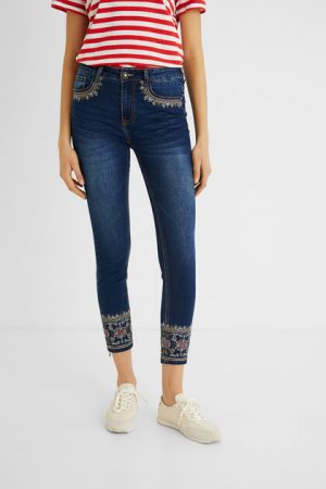 Pantalón vaquero skinny exótico