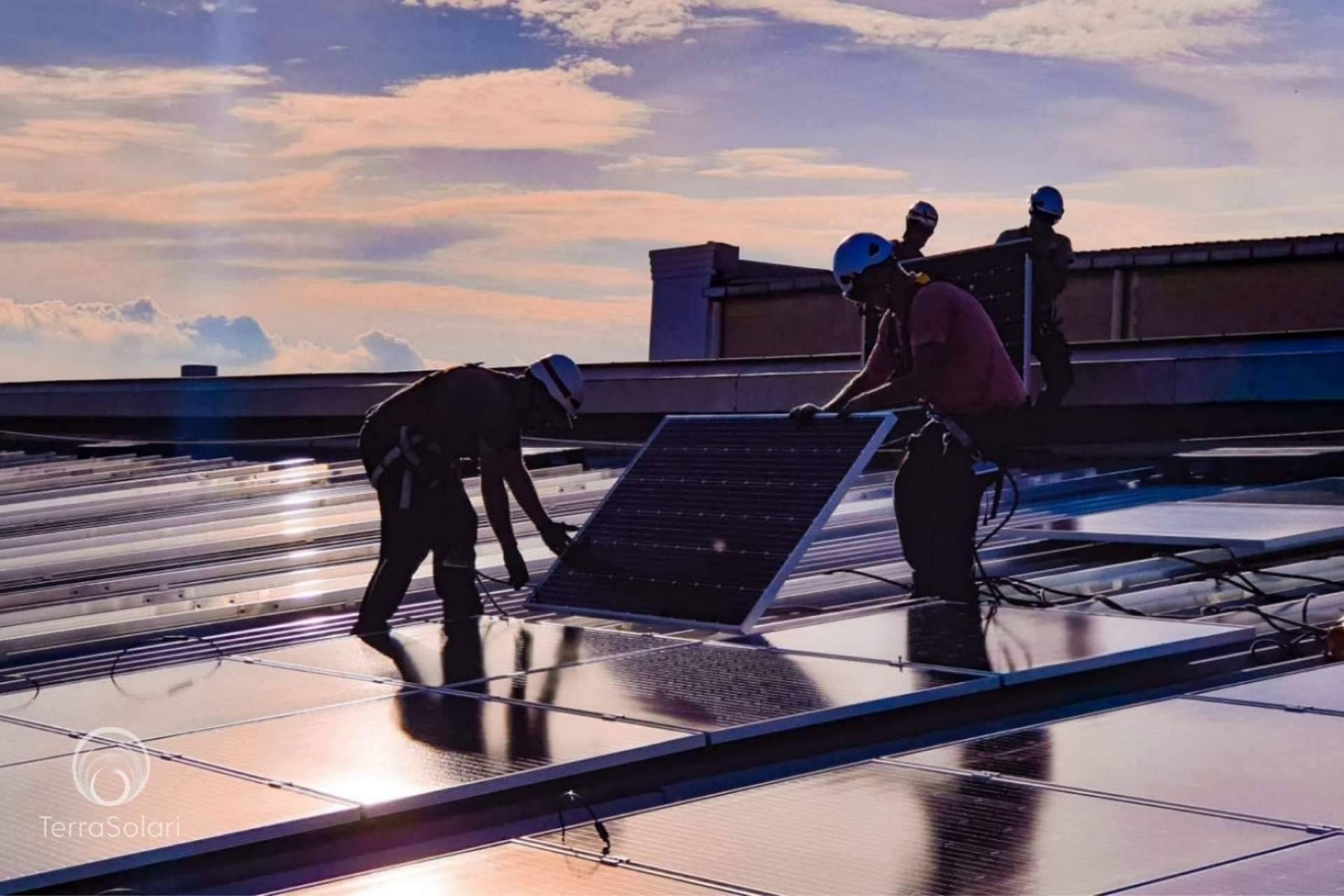¿Cómo recibir una subvención económica para instalar placas solares en casa?