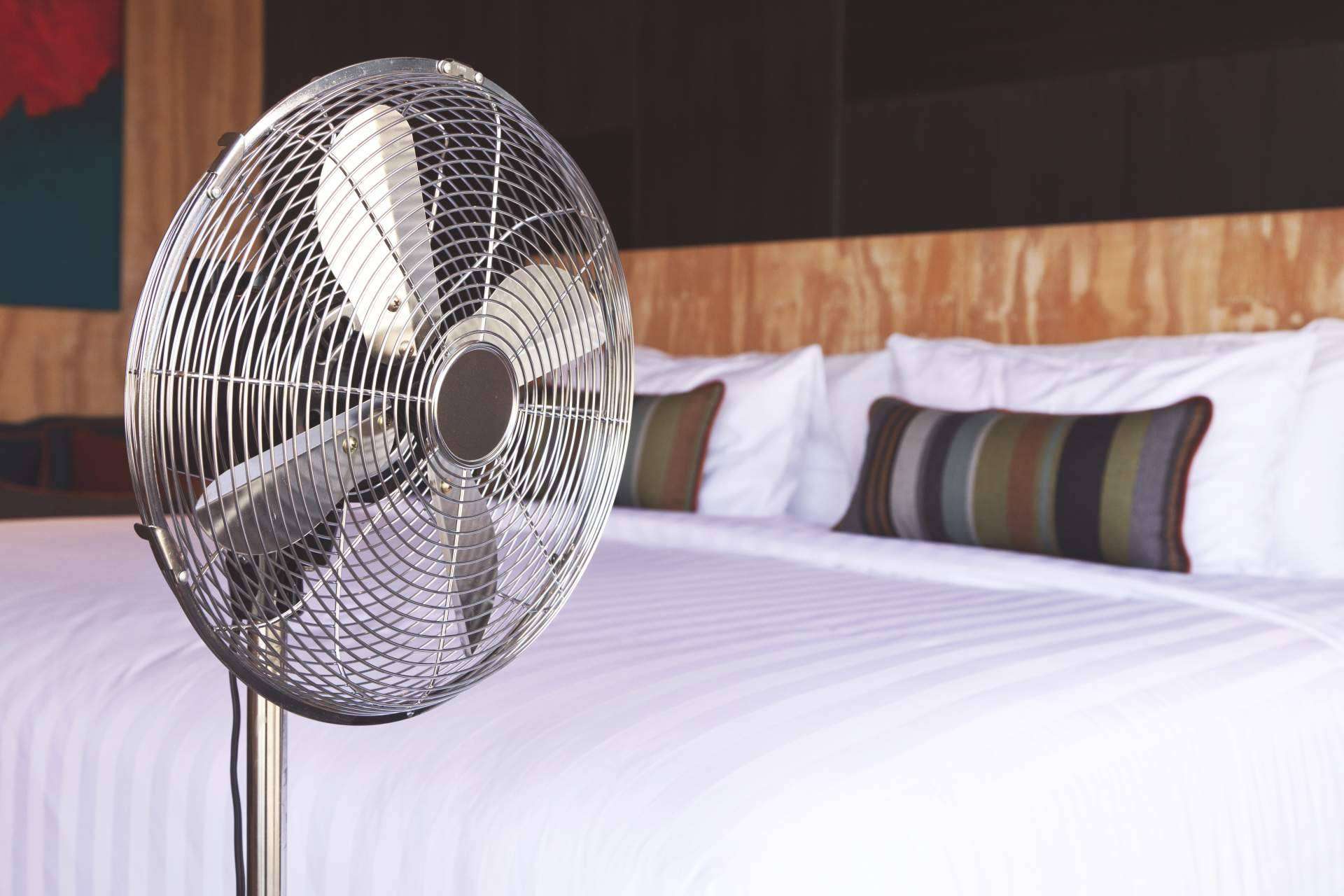 Los ventiladores son el mejor aliado para el calor en verano, por Suministros Tomás Beltrán
