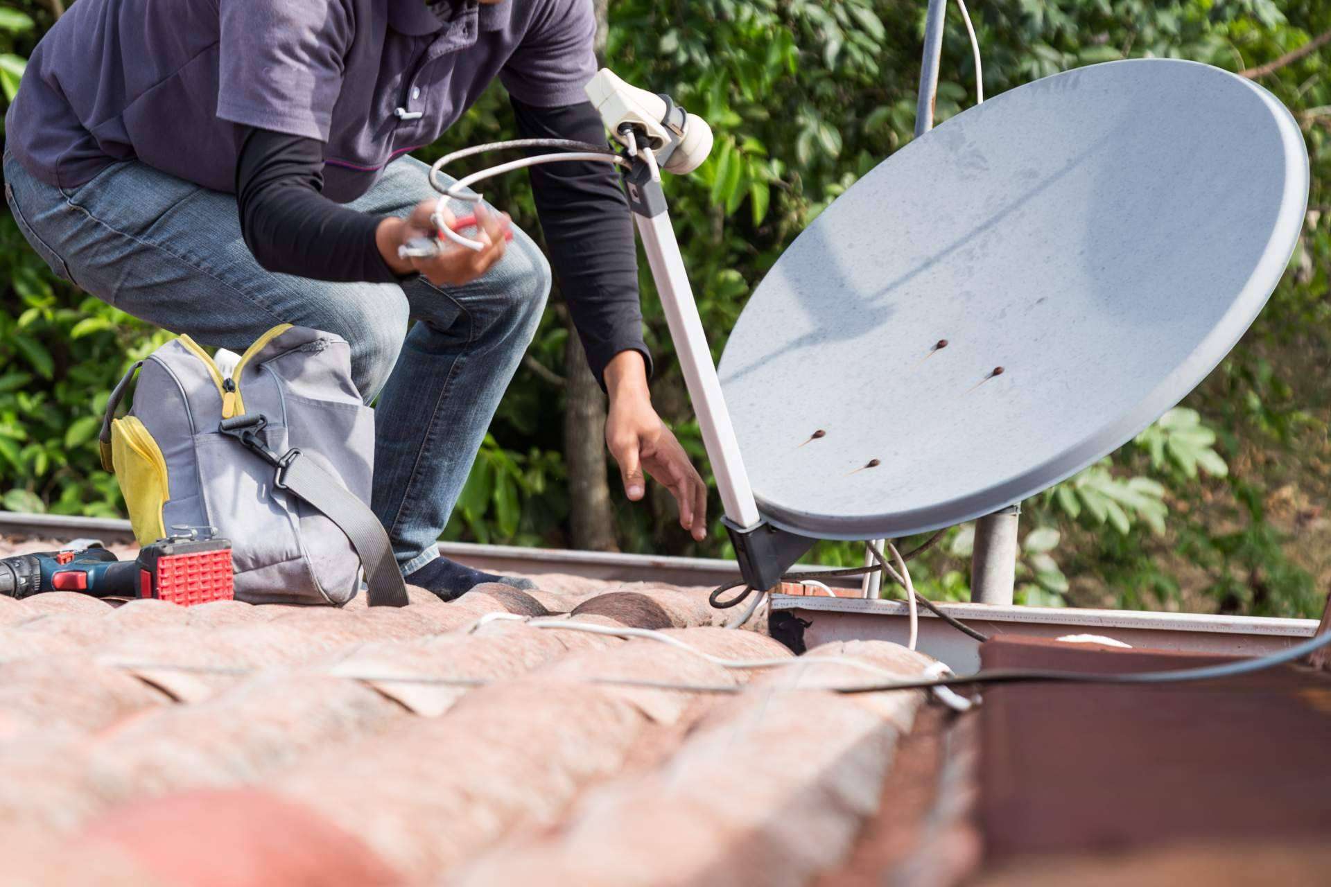 Servicio técnico de instalación de antena de TV rápido y eficaz con Antenistas Valencia