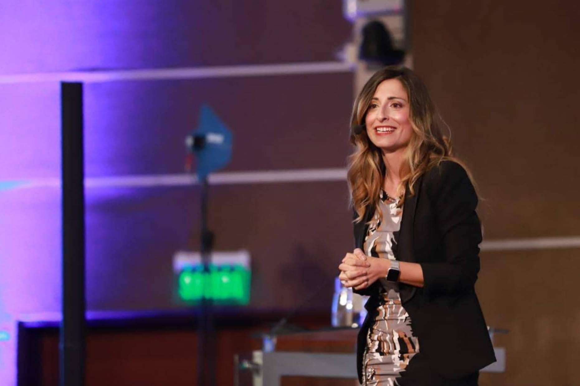 Los trucos para hablar en público como habilidad para avanzar en la carrera profesional, por Mónica Galán Bravo