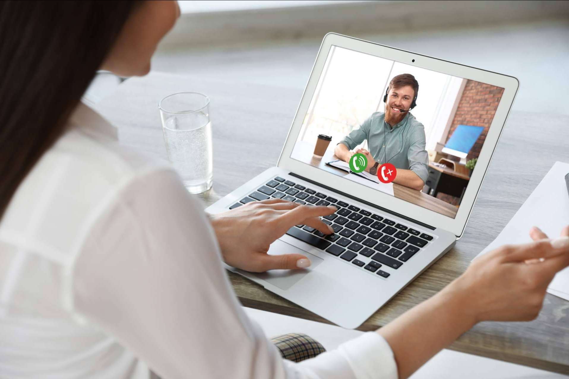 Servicio integral de telefonía e internet para profesionales y empresas con Beonlinesoluciones