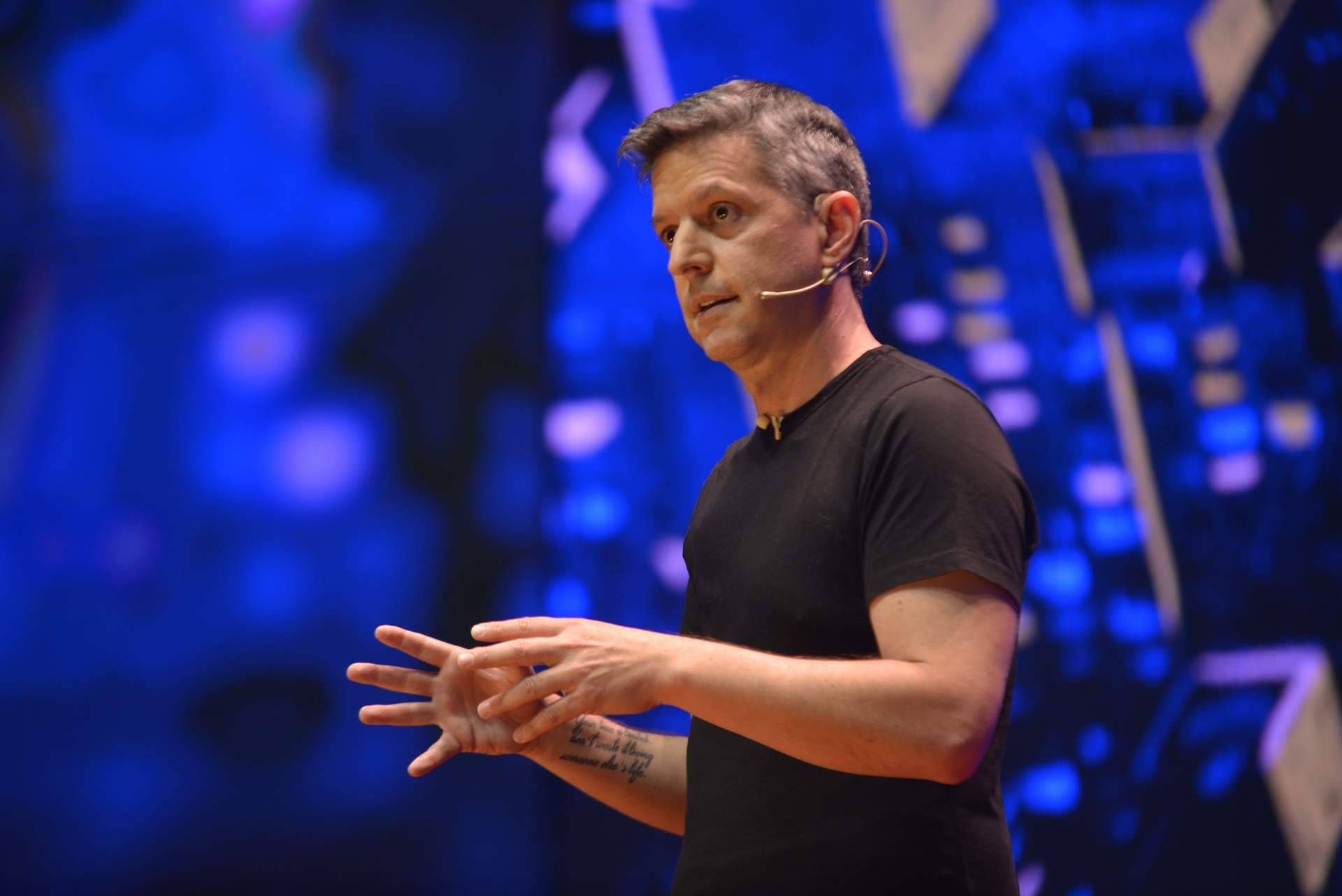 El poder del interés compuesto no está en las finanzas, sino en el aprendizaje, el networking y la construcción del futuro: Leo Piccioli