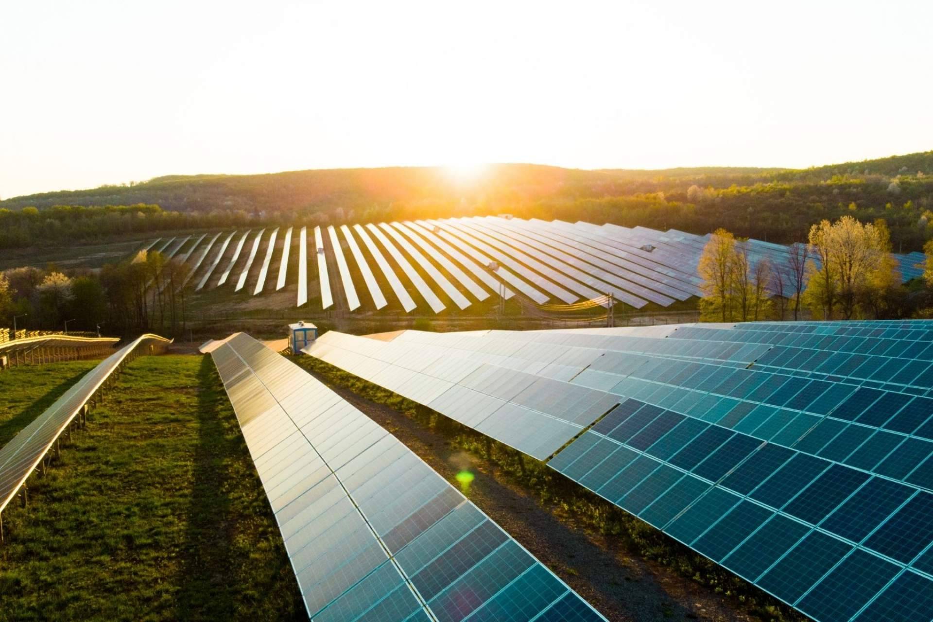 ¿Cómo funciona la subvención de energía solar en España según Ingeniería MASRED?