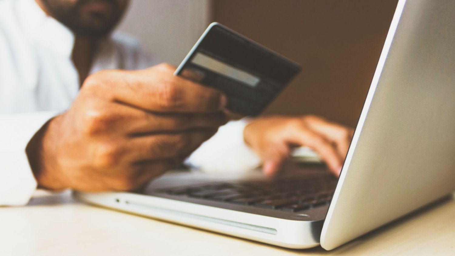 Ni los autónomos ni Hacienda están preparados para el nuevo IVA del e-commerce