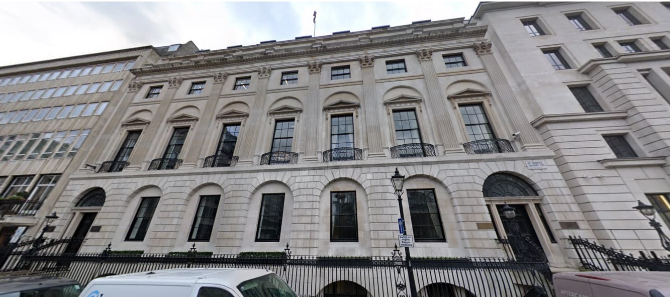 Amancio Ortega refuerza su presencia inmobiliaria en Londres con la compra de la sede de Cinven