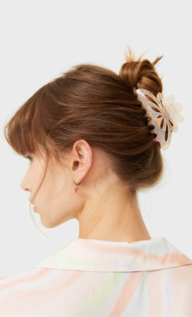 Stradivarius: accesorios chulos para el verano por menos de 10 euros 3 Merca2.es accesorios pelo stradivarius