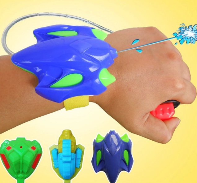 pistola de agua de muñeca