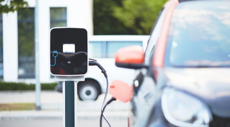 Los eléctricos superan en ventas a los diésel en Europa en agosto por primera vez en la historia