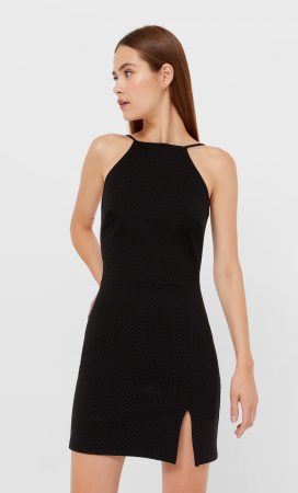 Simple, pero elegante: el vestido camisero de Stradivarius por 17,99 euros 35 Merca2.es moda verano stradivarius