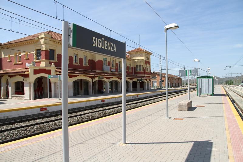 La CNMC impone a Renfe nuevas obligaciones de información tras identificar una ventaja competitiva
