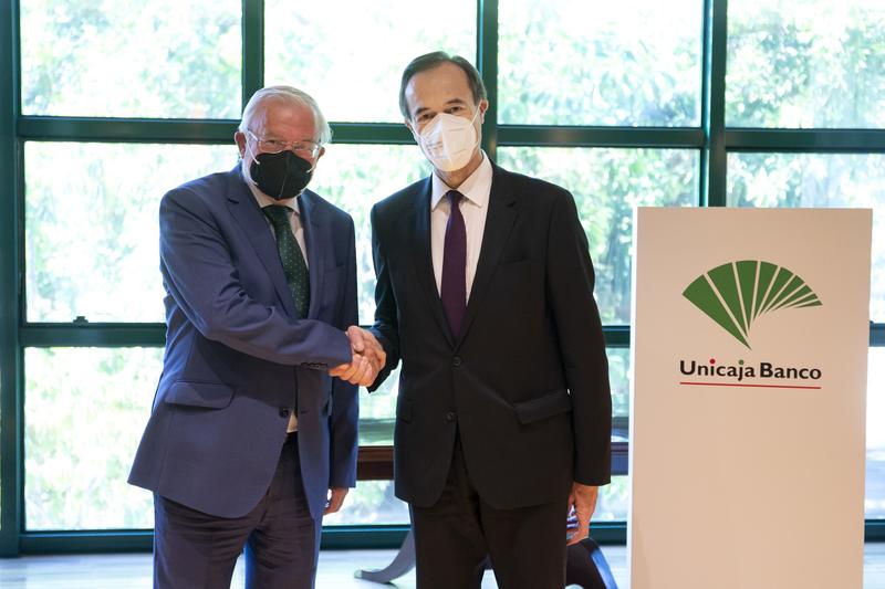 Unicaja Banco nombra a Manuel Menéndez CEO de la entidad