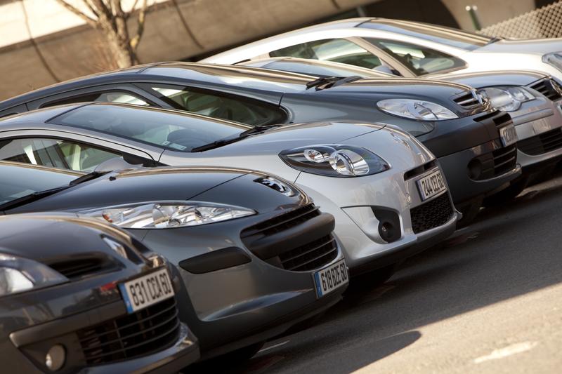 Los coches españoles, más viejos que nunca a las puerta del salto eléctrico
