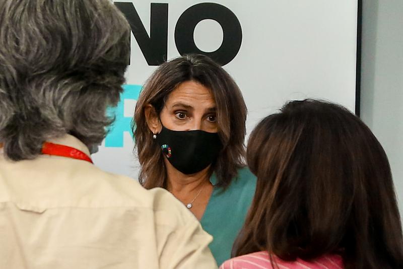 El PP atribuye el «descontrol» de la factura de la luz al «ultraecologismo» y a las «ocurrencias» de Ribera
