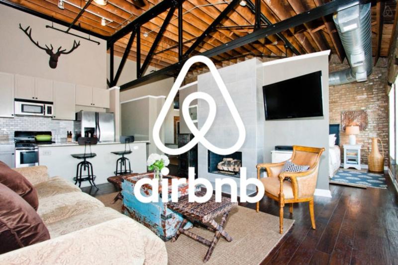 Airbnb bloquea reservas de 50.000 personas en España en un año para evitar fiestas no autorizadas