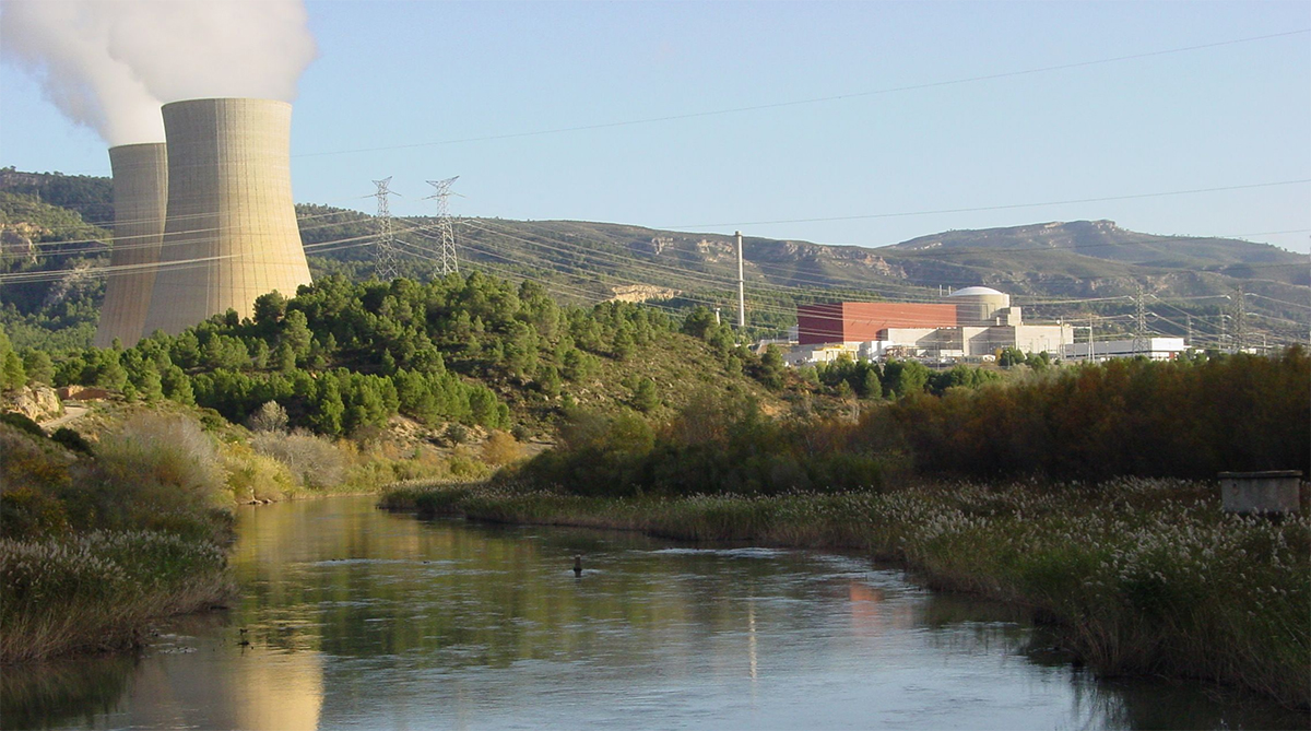 La energía nuclear predica en el desierto: parte de la solución sin caso de nadie