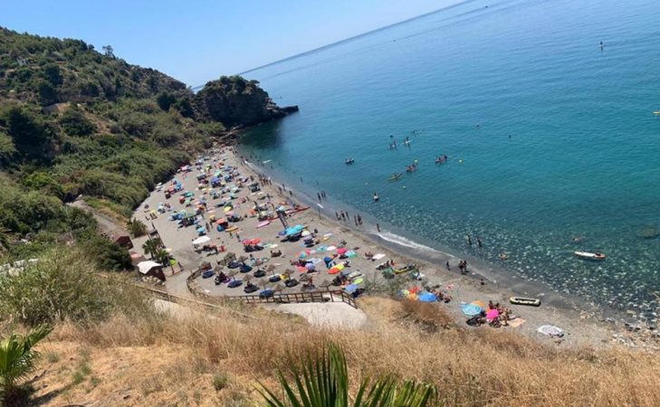 La playa de Maro- Málaga