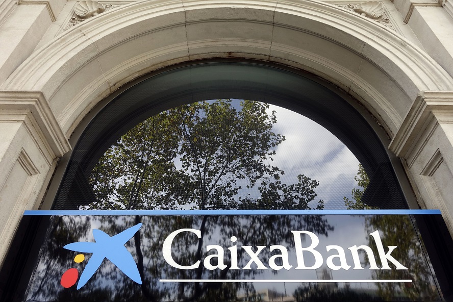 De CaixaBank a Santander: la apuesta por productos no financieros para aumentar los ingresos