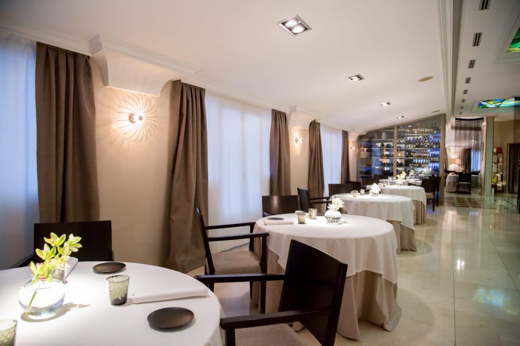 Restaurante Chiron, salón