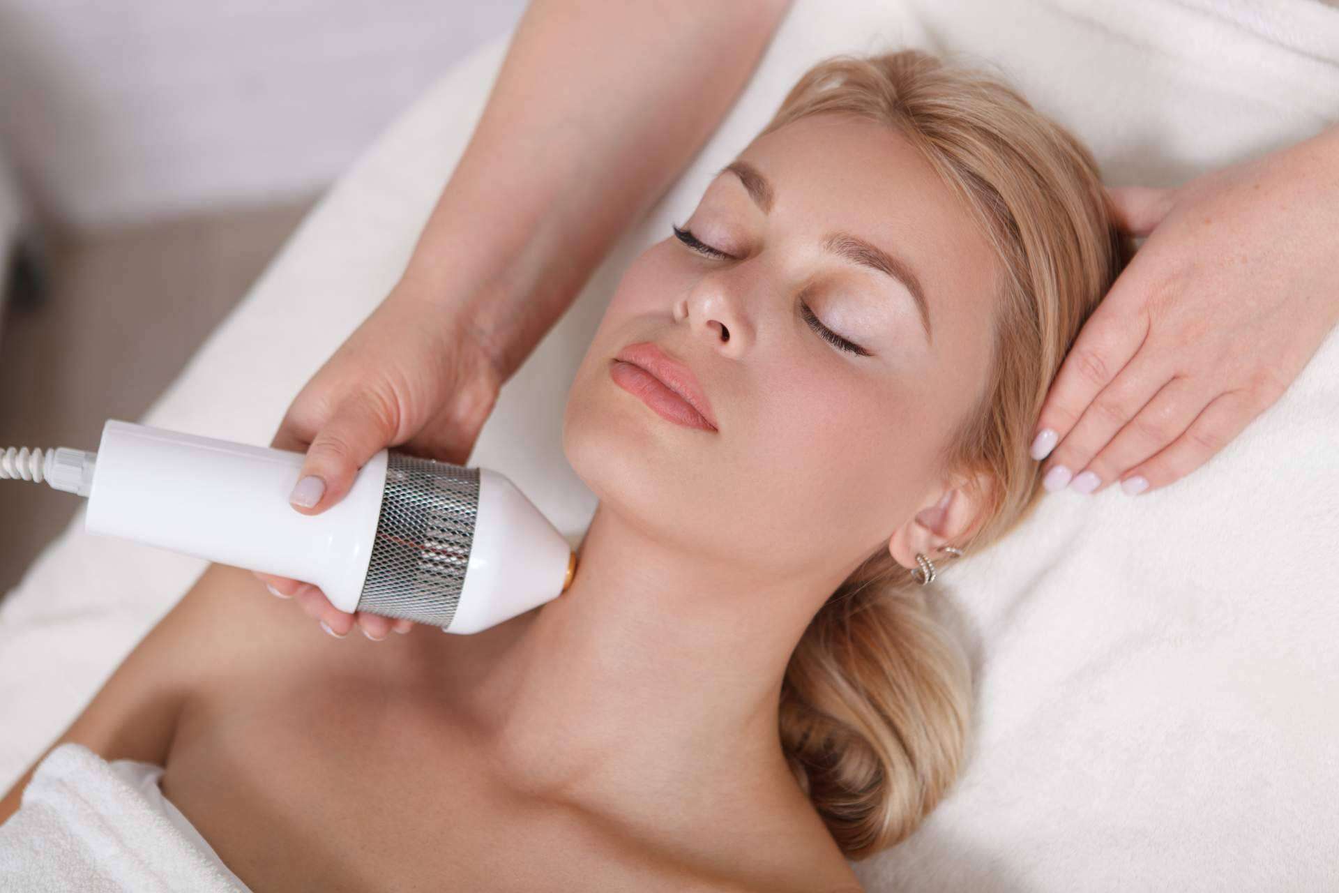 Uno de los mejores métodos no invasivos para rejuvenecer la piel: la radiofrecuencia facial
