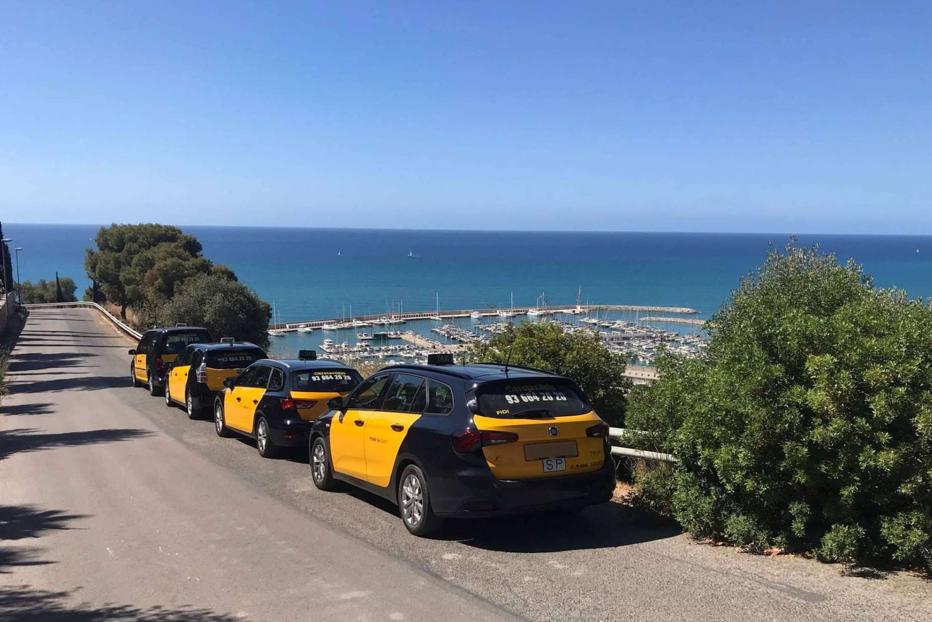 La empresa Taxis Castelldefels ofrece un servicio de taxi en Castelldefels