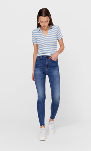 Jeans tiro alto Stradivarius oferta