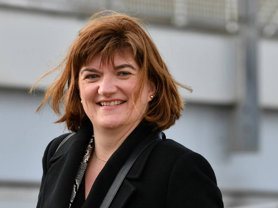 Santander UK incorpora a la exministra británica Nicky Morgan como consejera independiente