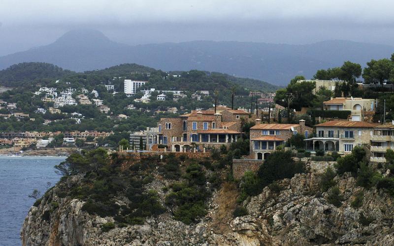 Las islas lideran el aumento del precio de la vivienda, que sube un 5,2% interanual
