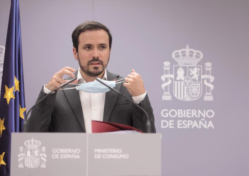 Garzón insiste en regular el precios de la luz y crear una empresa pública para evitar más subidas