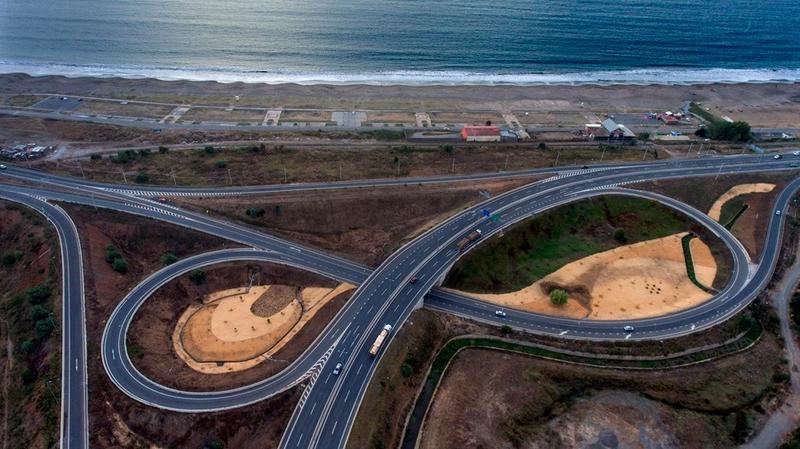 Globalvia compra a Brookfield dos autopistas en Chile