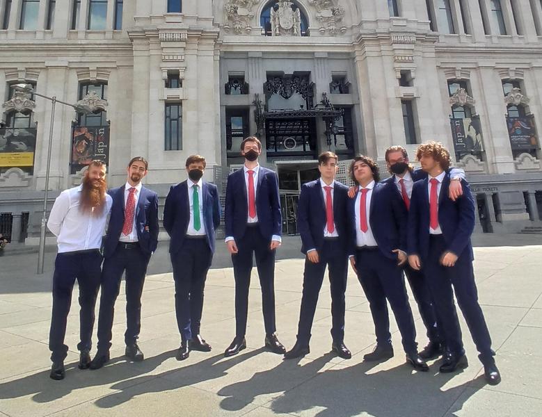 El Corte Inglés, primera marca de moda española en vestir a un equipo de ‘eSports’, a MAD Lions
