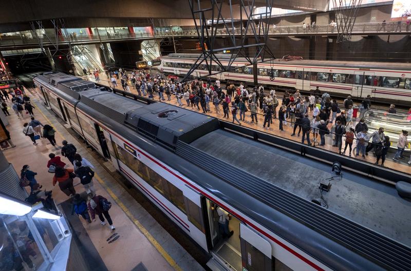 Renfe acusa a los maquinistas de incumplir los servicios mínimos