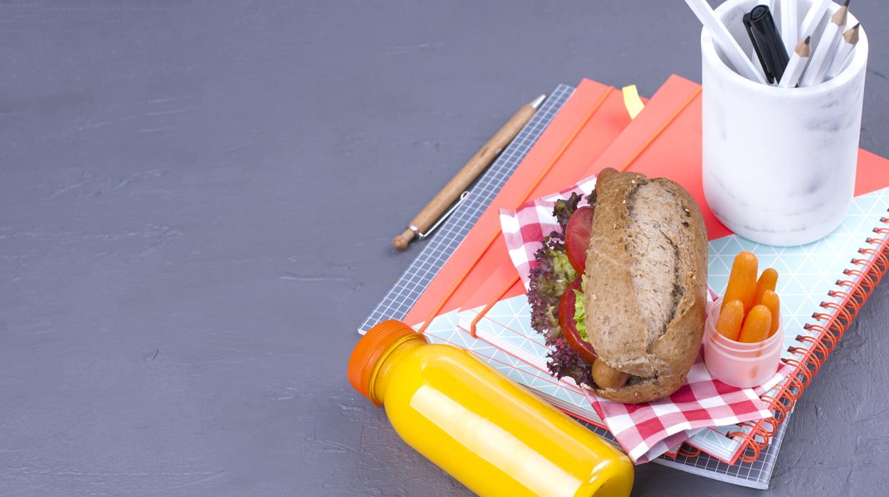 Estos son los alimentos que tu hijo debería comer en el recreo
