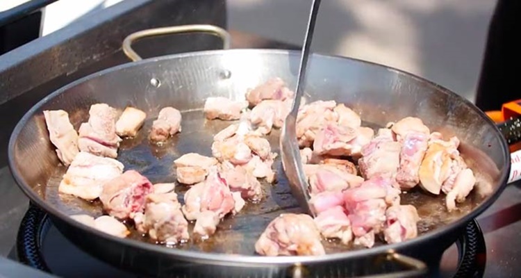 Dorar carne arroz receta Jordi Cruz