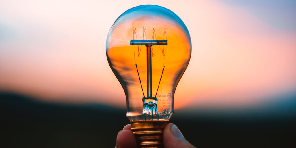 ahorrar luz en un negocio