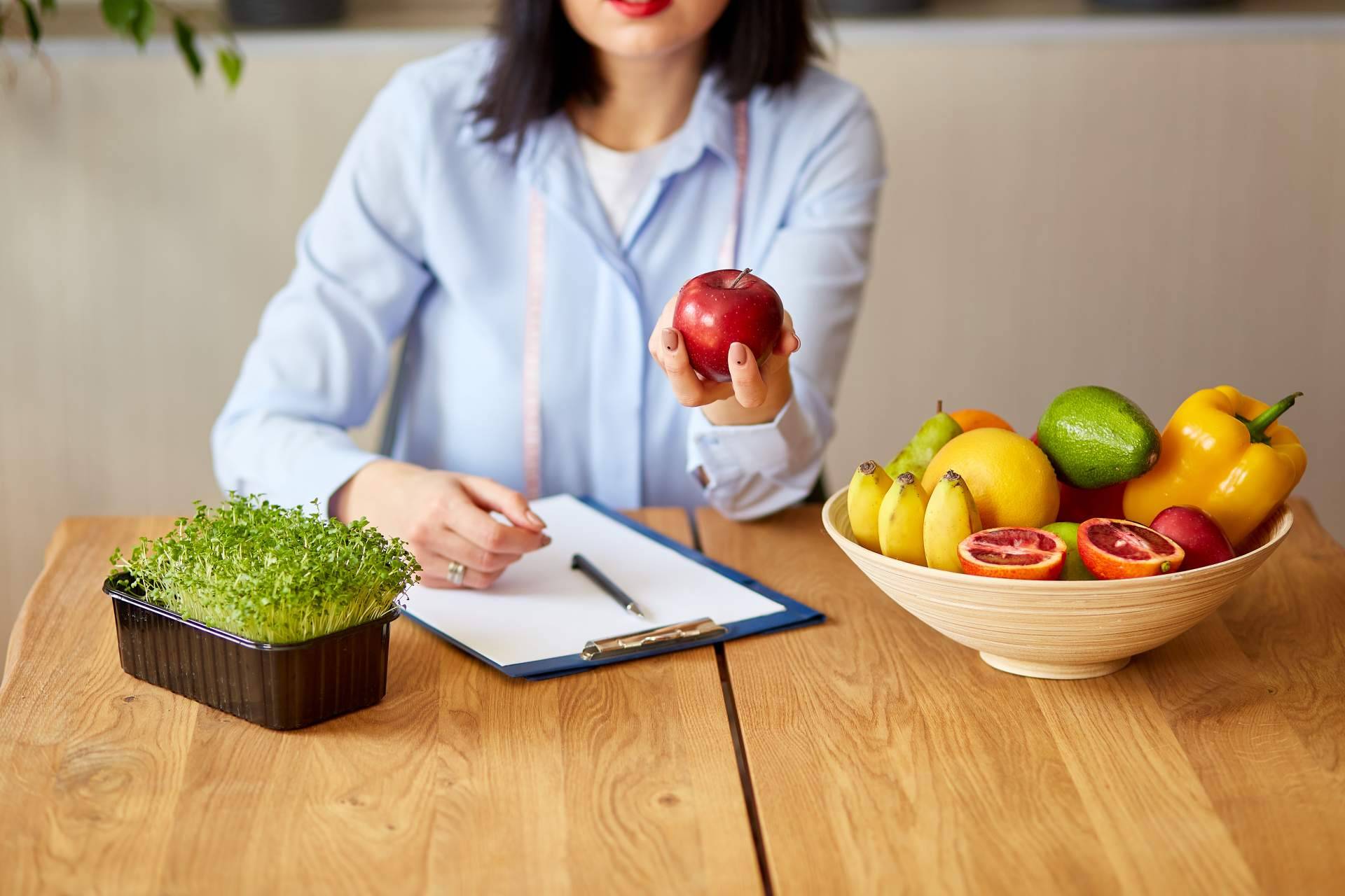 Naxer es un centro de estudios superiores con 25 años de historia que permite estudiar un máster online en nutrición