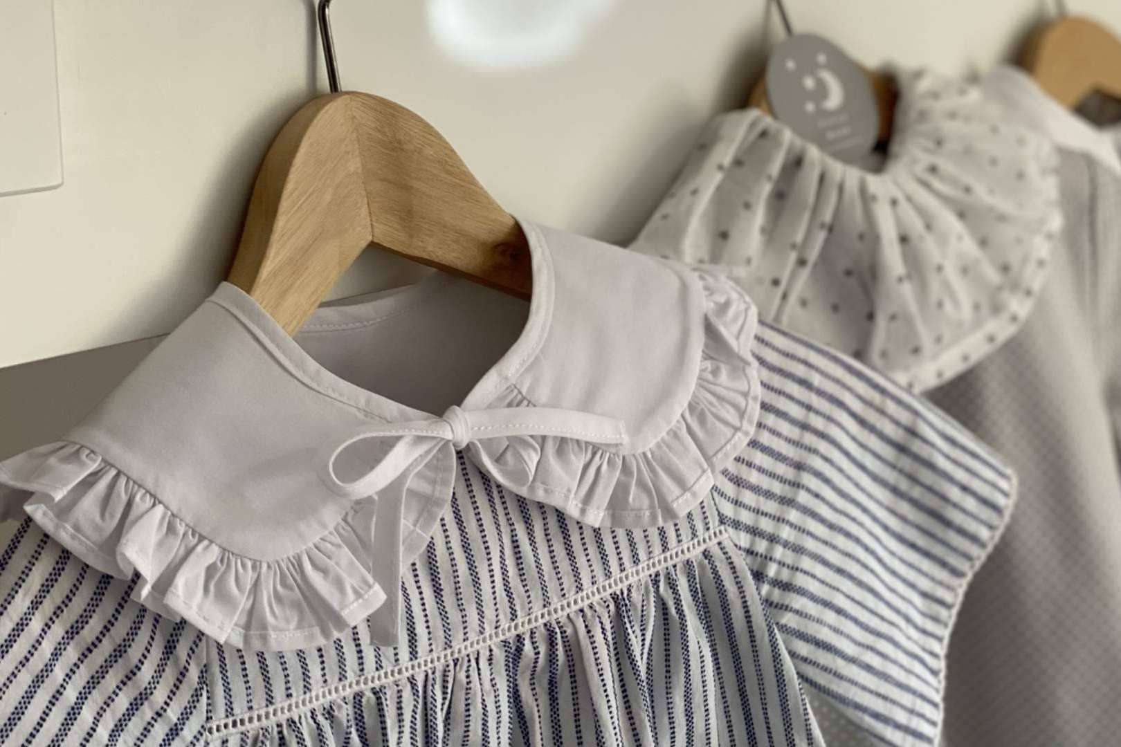 los cuellos de camisas desmontables