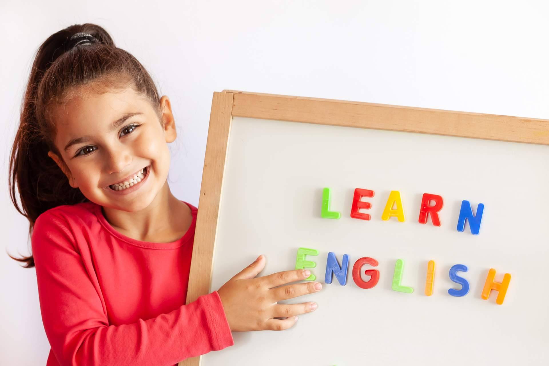 ¿Cómo aprenden idiomas los niños?, por Ale Kids