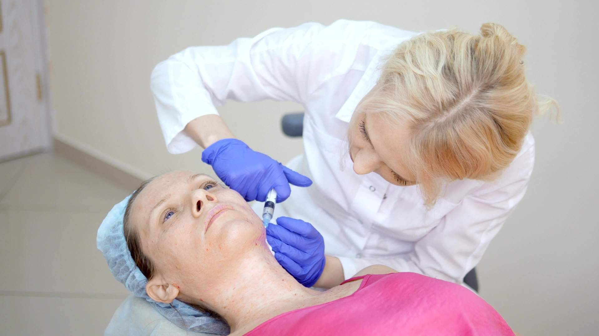 El tratamiento de ABB Medicina Estética para remodelar la papada: Belkyra
