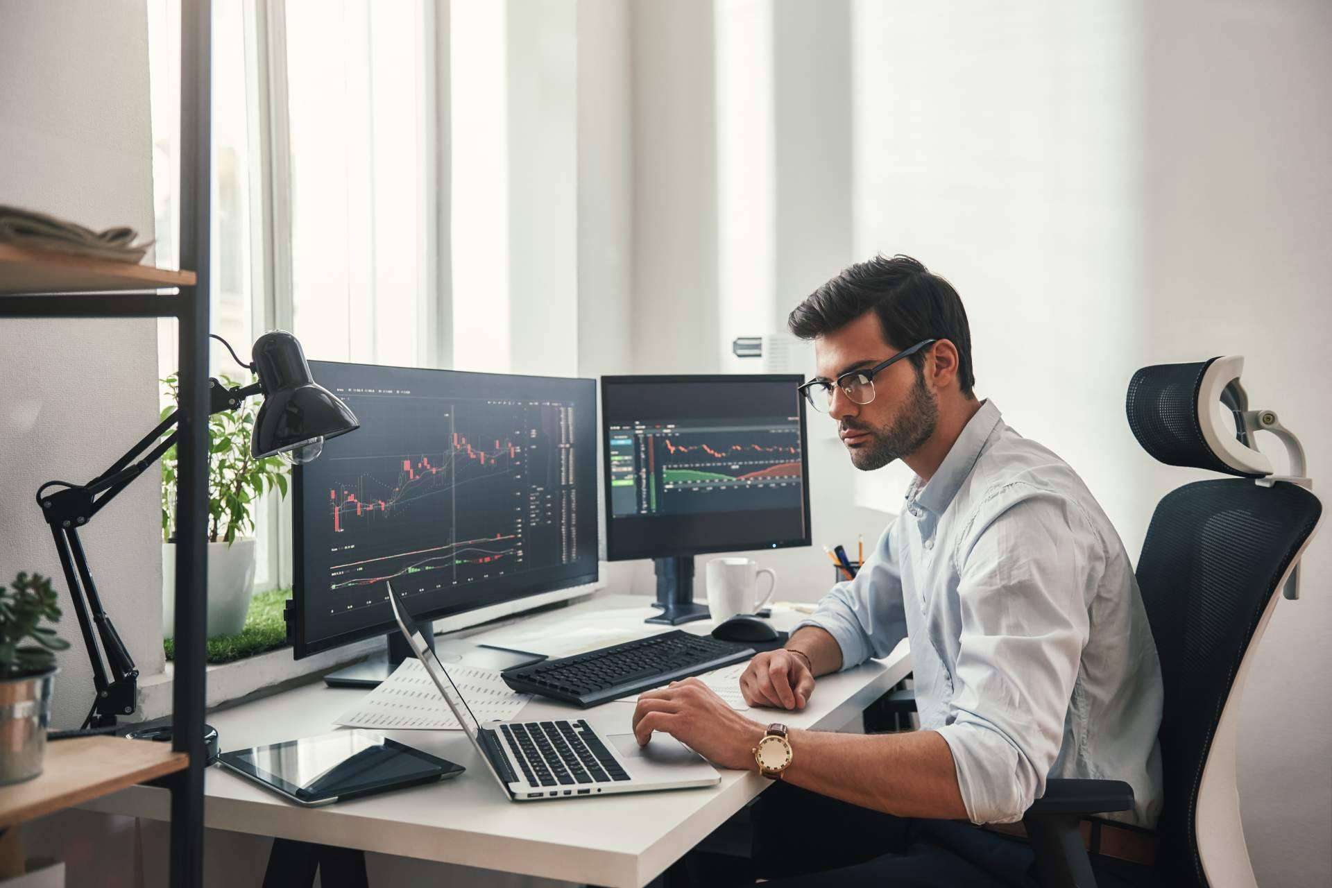aprender trading moderno con herramientas avanzadas y cuentas capitalizadas por un tercero