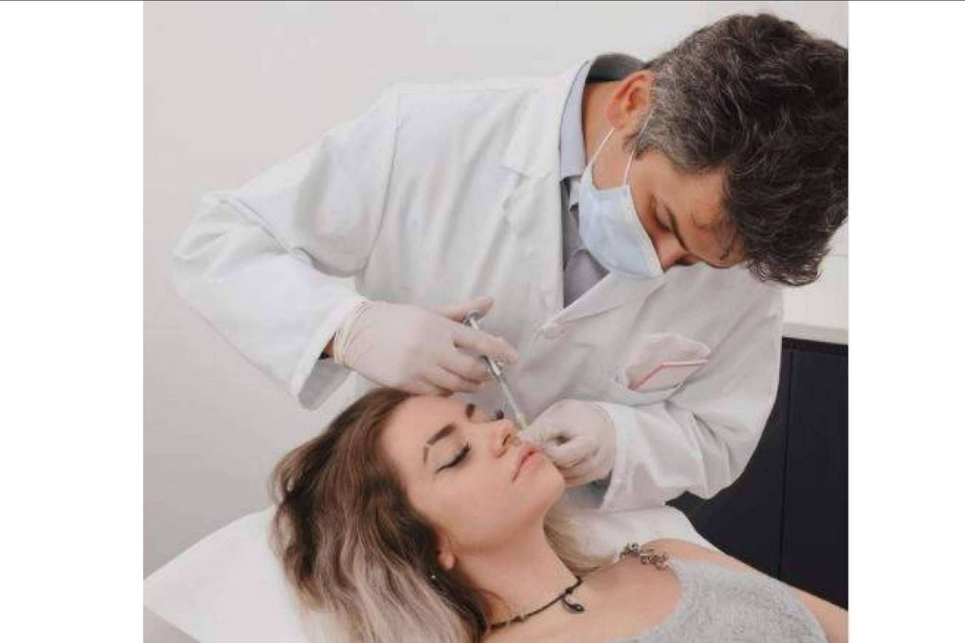 La profesionalidad del Dr.Castellar en el tratamiento de aumento de labios